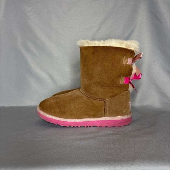 Womens Ugg Boots Bailey Bow Chestnut & Pink Suede Coquette Has Wear See Photos - Picture 5 of 12